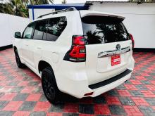 https://riyasewana.com/uploads/toyota-land-cruiser-181231276764.jpg