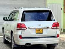 https://riyasewana.com/uploads/toyota-land-cruiser-181647334573.jpg