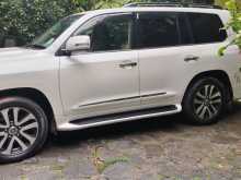 Toyota Land Cruiser V8 2009 SUV