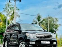 Toyota Land Cruiser Sahara V8 ZX 2010 SUV