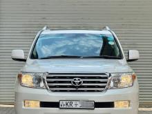 Toyota LAND CRUISER V8 2011 SUV