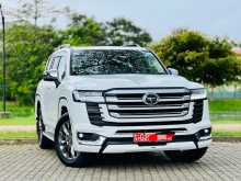 Toyota LAND CRUISER V 6 ZX 2023 SUV