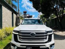 Toyota Land Cruiser 300 2023 SUV