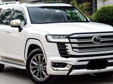 Toyota Land Cruiser 2025 SUV