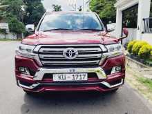 Toyota LAND CRUISER SAHARA V8 2011 SUV