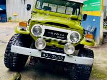 Toyota Land Cruiser FJ 45 1975 SUV