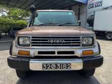 https://riyasewana.com/uploads/toyota-land-cruiser-1986-1111583312572.jpg