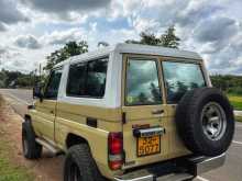 https://riyasewana.com/uploads/toyota-land-cruiser-1987-109123012763.jpg