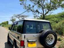 https://riyasewana.com/uploads/toyota-land-cruiser-1990-1314245512052.jpg