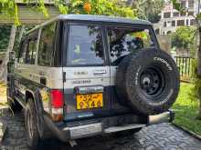 https://riyasewana.com/uploads/toyota-land-cruiser-1991-2617303512724.jpg