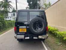 https://riyasewana.com/uploads/toyota-land-cruiser-1991-418585012552.jpg