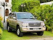 Toyota Land Cruiser 100 2000 SUV