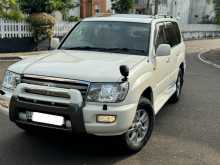 Toyota Land Cruiser Sahara 101 2001 SUV