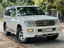 Toyota Land Cruiser Sahara 100 VX V8 2003 SUV