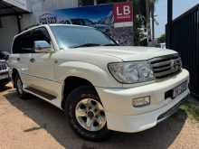 Toyota Land Cruiser Sahara VX Limited 2004 SUV