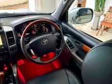 https://riyasewana.com/uploads/toyota-land-cruiser-2005-1511002712684.jpg