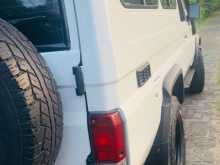 https://riyasewana.com/uploads/toyota-land-cruiser-2005-1615261812473.jpg