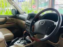 https://riyasewana.com/uploads/toyota-land-cruiser-2005-2713095912144.jpg