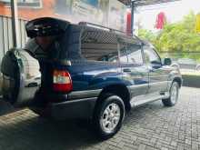 https://riyasewana.com/uploads/toyota-land-cruiser-2005-2713095912292.jpg