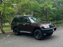 https://riyasewana.com/uploads/toyota-land-cruiser-2005-619340112233.jpg