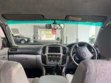https://riyasewana.com/uploads/toyota-land-cruiser-2005-619340112462.jpg