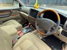 https://riyasewana.com/uploads/toyota-land-cruiser-2006-49261312674.jpg