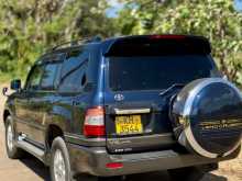 https://riyasewana.com/uploads/toyota-land-cruiser-2006-915582212354.jpg