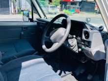 https://riyasewana.com/uploads/toyota-land-cruiser-2007-1013003912403.jpg