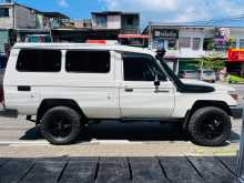 https://riyasewana.com/uploads/toyota-land-cruiser-2007-1013003912514.jpg