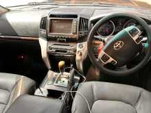 https://riyasewana.com/uploads/toyota-land-cruiser-2008-912243712864.jpg
