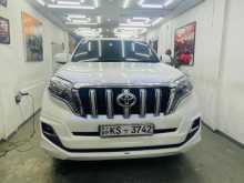 Toyota Land Cruiser 150 2009 SUV