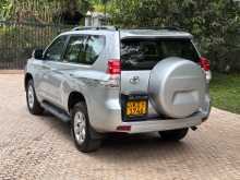 https://riyasewana.com/uploads/toyota-land-cruiser-2009-28162212872.jpg