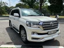 Toyota Land Cruiser Sahara V8 2009 SUV