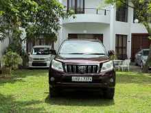 Toyota Land Cruiser Prado 150 TX 2010 SUV