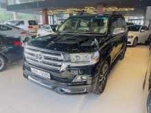 Toyota Land Cruiser Sahara V8 2010 SUV