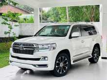 Toyota Land Cruiser Sahara V8 2010 SUV