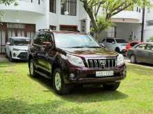 Toyota Land Cruiser Prado 150 TX 2011 SUV