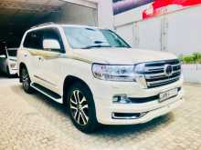 Toyota Land Cruiser V8 URJ202 ZX V8 Highest Spec 2011 SUV
