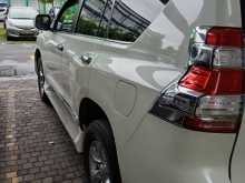 https://riyasewana.com/uploads/toyota-land-cruiser-2013-2814020112462.jpg