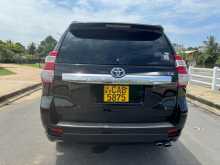 Toyota Land Cruiser 2013 SUV