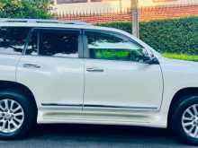 https://riyasewana.com/uploads/toyota-land-cruiser-2014-120485412783.jpg