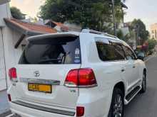 https://riyasewana.com/uploads/toyota-land-cruiser-2014-210240912083.jpg