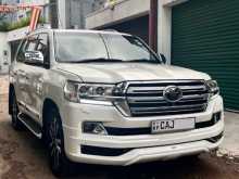 Toyota Land Cruiser V8 2014 SUV