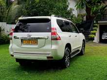 https://riyasewana.com/uploads/toyota-land-cruiser-2014-2714351112362.jpg