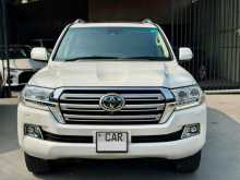 Toyota Land Cruiser Sahara V8 ZX Bruno Cross 2015 SUV