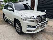 Toyota Land Cruiser V8 VX Sahara 2015 SUV
