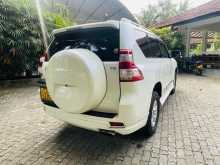 https://riyasewana.com/uploads/toyota-land-cruiser-2015-1316282912613.jpg