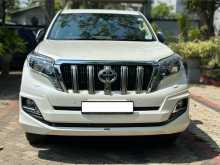 https://riyasewana.com/uploads/toyota-land-cruiser-2015-1611134312732.jpg