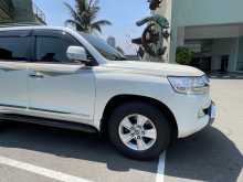 Toyota Land Cruiser V8 2015 SUV