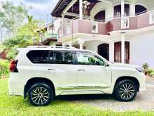 https://riyasewana.com/uploads/toyota-land-cruiser-2015-1911235712104.jpg